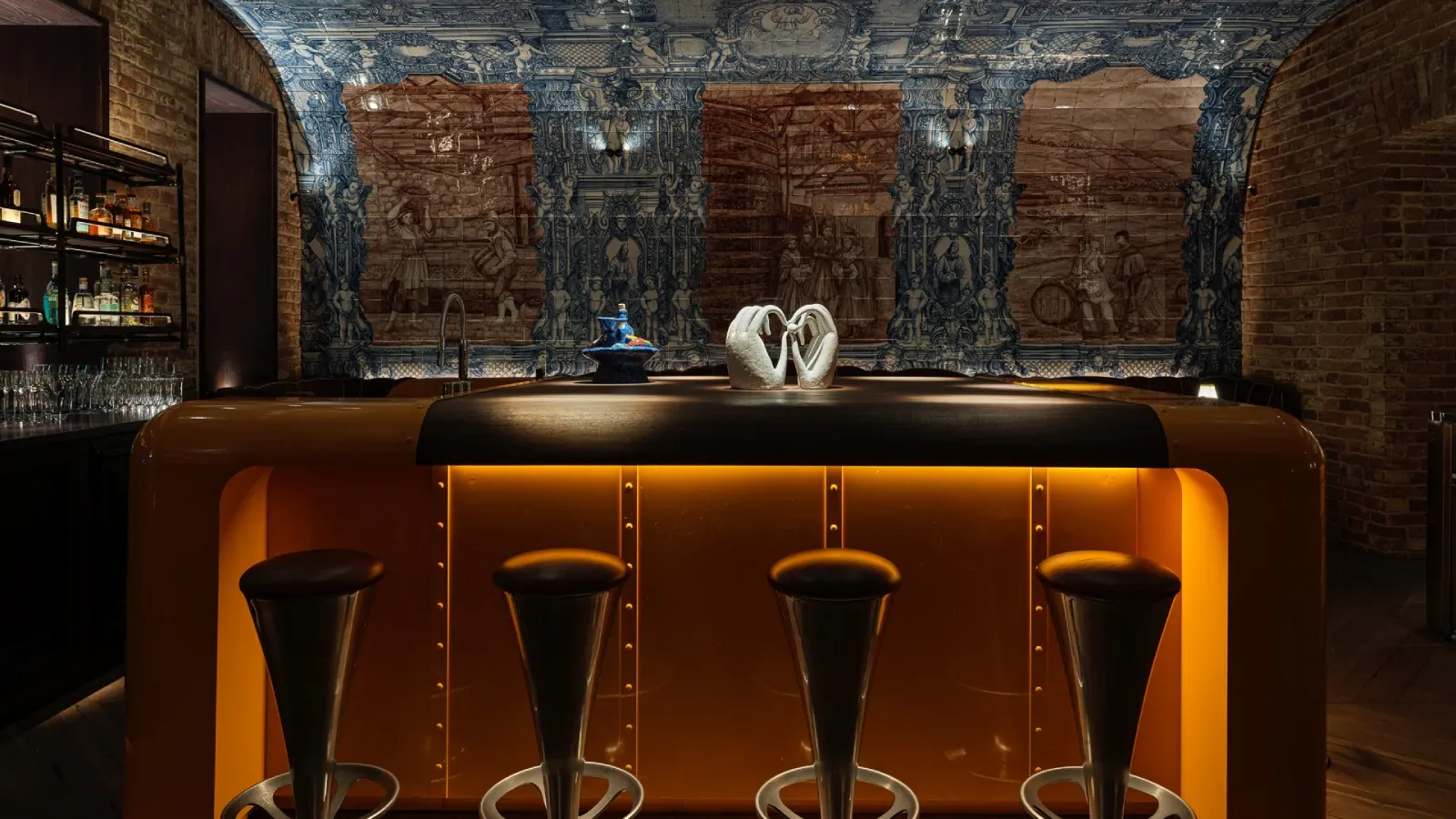 Padron Bar.webp
