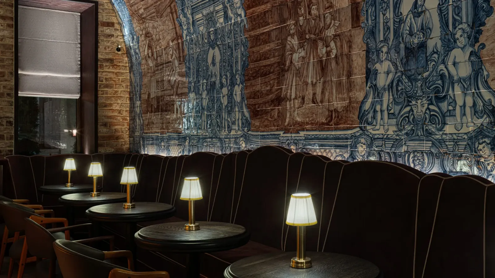 Padron Bar 2.webp