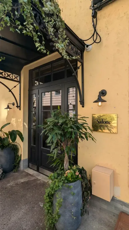 Salone2_4d7a3b7e46.webp